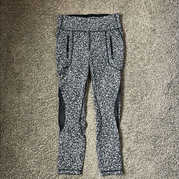 Lululemon Women’s Invigorate 7/8 Tight Daisy Dust Alpine White/Black Size 6 - Picture 4 of 8